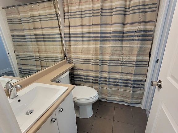 4th image of 45555 Yale Rd #214