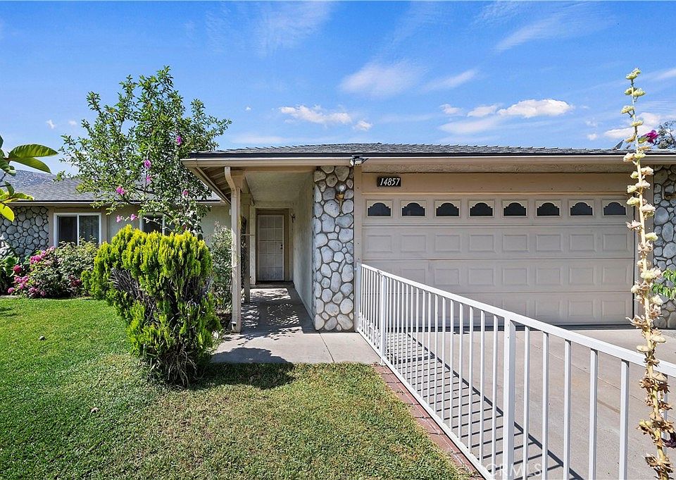 1st image of 14857 Rockridge Ln