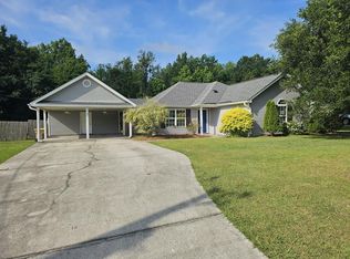 220 Lindsey Dr, Richmond Hill, GA 31324