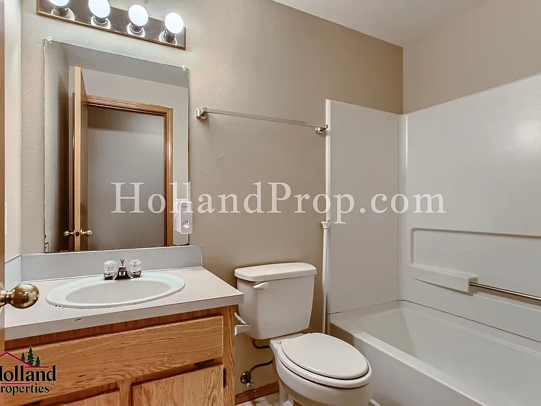 15470 SW Donna Ct — Photo 12