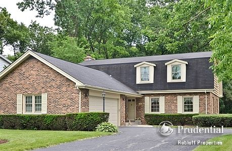 1st image of 165 Manor Dr