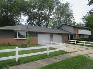 369 Waverly St, Park Forest, IL