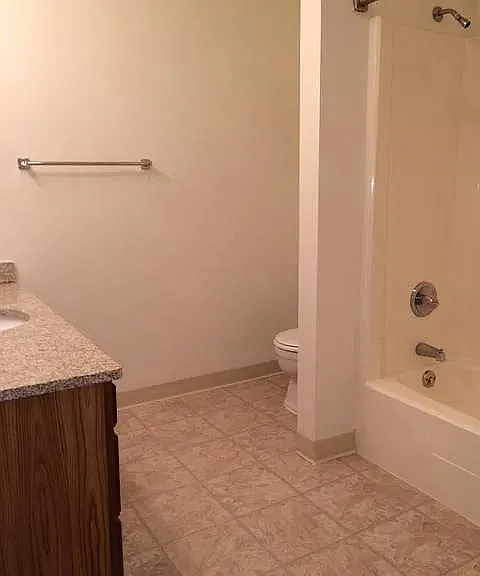 N64W24375 Ivy Ave #1H — Photo 2