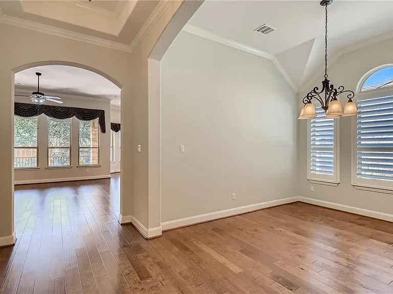 208 Maxwell Way — Photo 13