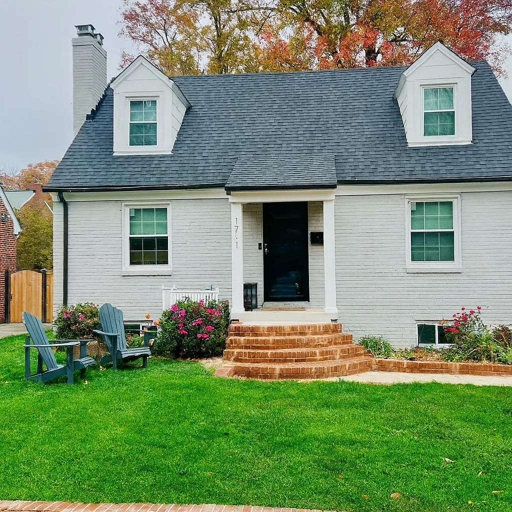 4 bed, 1979 sqft, $4,100 — Photo 1