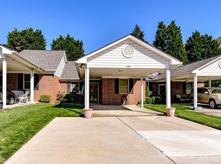 19966 Oak Leaf Cir, Cornelius, NC 28031