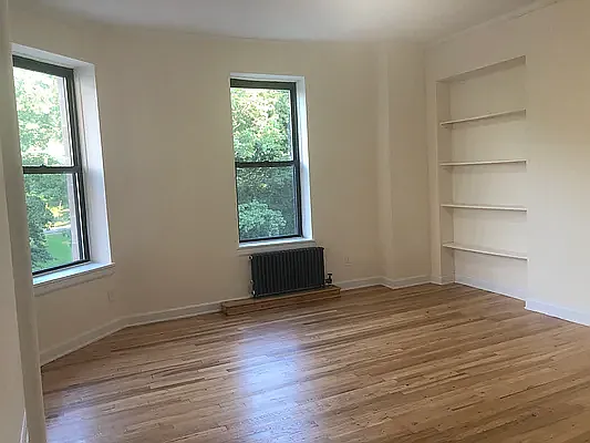 Rented by Buchbinder & Warren | media 3