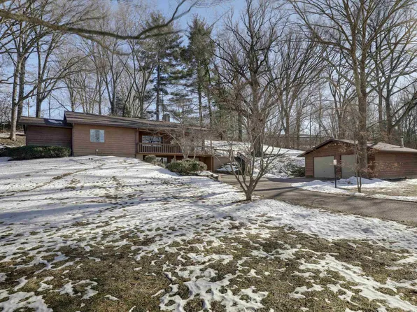 2416 Curved Creek Rd, Quincy, IL 62305