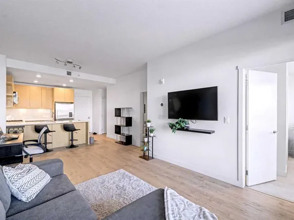 88 N 9th St NE #518, Calgary, AB T2E 4E1