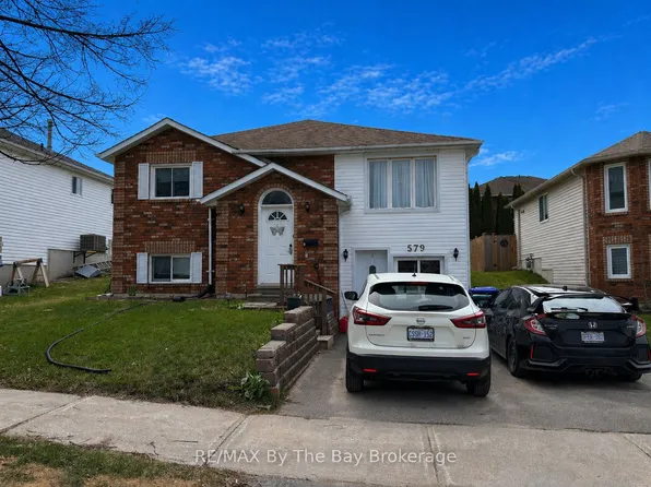 579 Wayne Cres, Midland, ON L4R 5E2