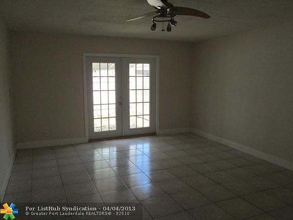 4th image of 2440 Kingston Dr