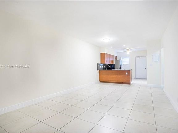 4th image of 6580 Santona St #A-14