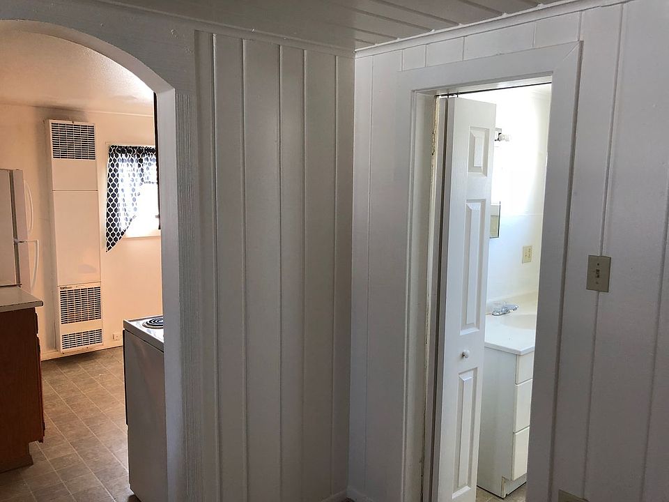 2nd image of 435 1/2 S Walnut St