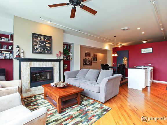 Kitchen/Living Room