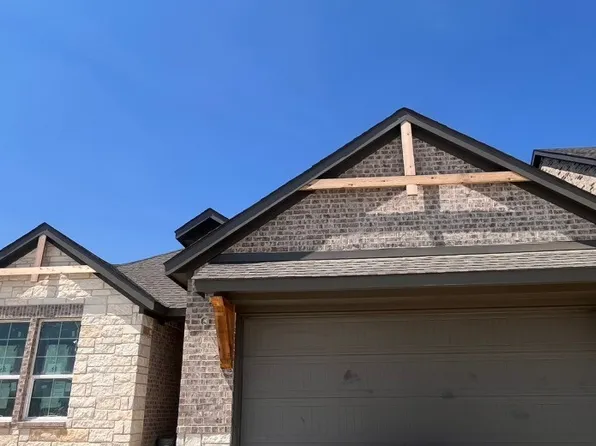 10004 Birchpoint Dr, Fort Worth, TX 76108