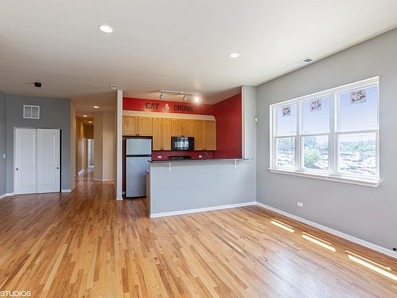 4th image of 6225 S Kenwood Ave APT 2S