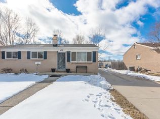 678 Georgia Ave, Marysville, MI