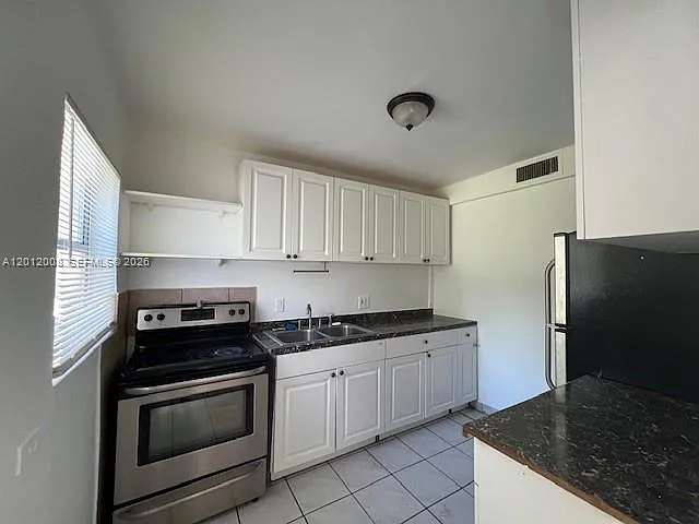 4548 SW 33rd Ave #M — Photo 20
