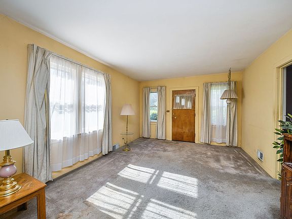 2nd image of 29W360 Brown St
