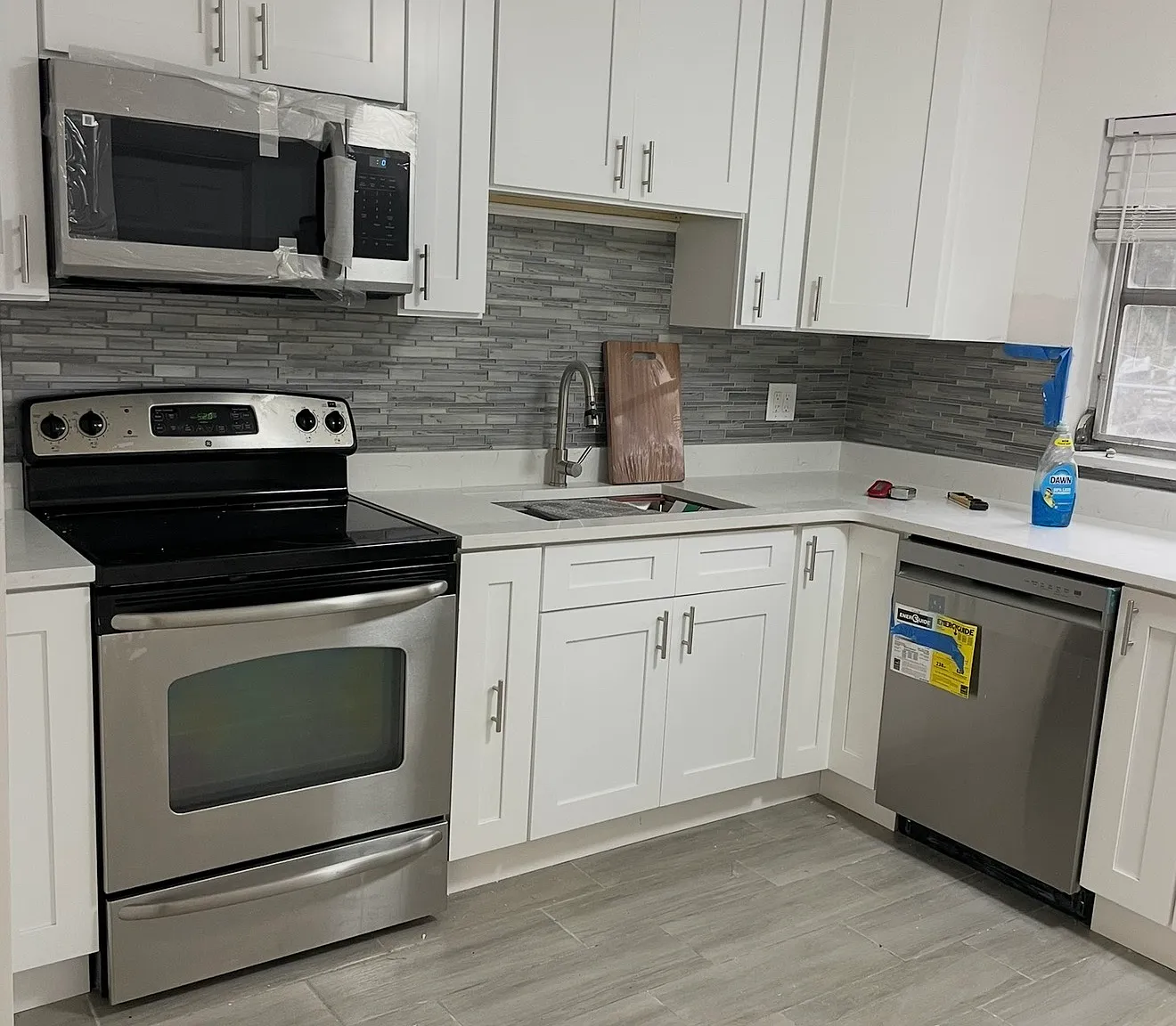2 bed, 864 sqft, $1,650 — Photo 2