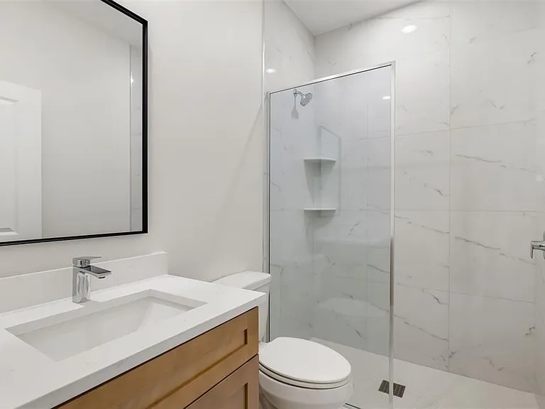 118 Ruby Ave N — Photo 21