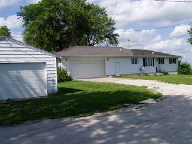1st image of 1640 250th St