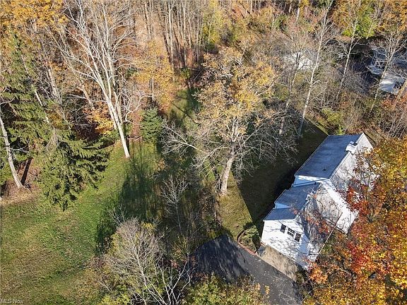 4th image of 5954 Briardale Ln