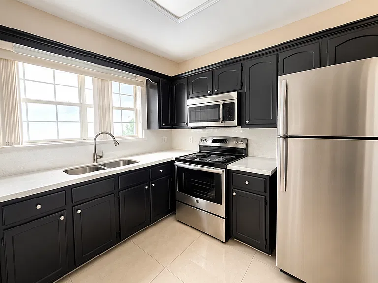 3001 Ashley Pl — Photo 46
