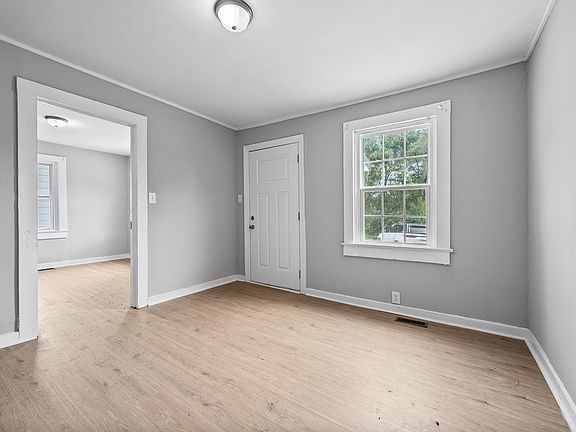 4th image of 225 Spring Valley Rd Unit A-b