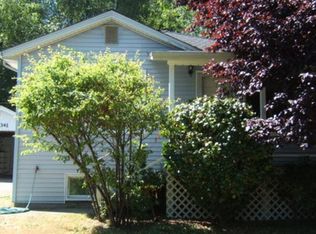 10341 Fischer Pl NE, Seattle, WA 98125