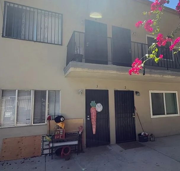 3348 Santa Fe Ave — Photo 8
