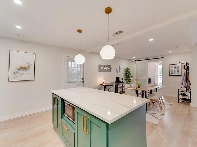 11828 Oberlin Dr — Photo 14