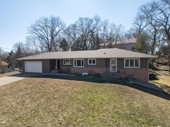 1380 Braun Ct, Eagan, MN 55123