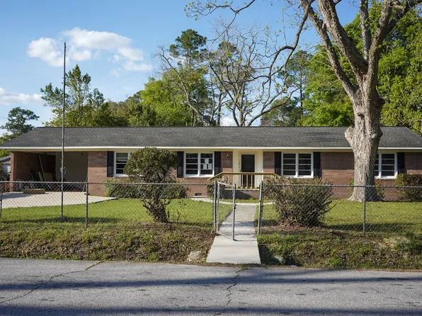 600 Linwood Dr, Waycross, GA 31501