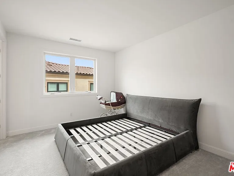 20244 W Albion Way — Photo 33