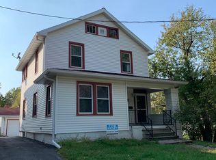 1248 37th St, Des Moines, IA 50311