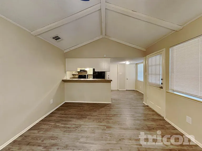 13622 Oak Breeze — Photo 4
