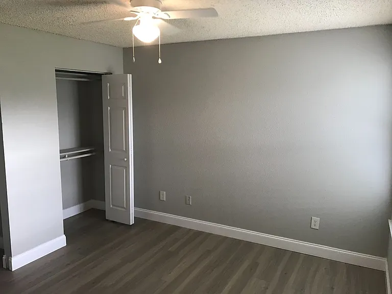 3716 Idlebrook Cir #206 — Photo 6