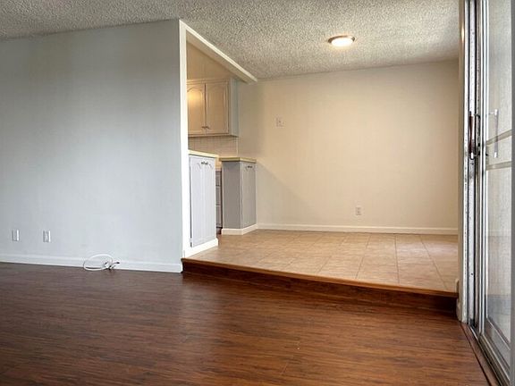 5th image of 11840 Gorham Ave APT 3