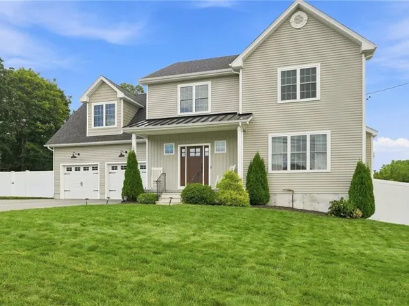 49 Regina Dr, Johnston, RI 02919