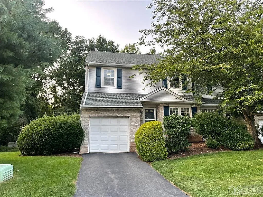 3 bed, 1547 sqft, $4,000 — Photo 3