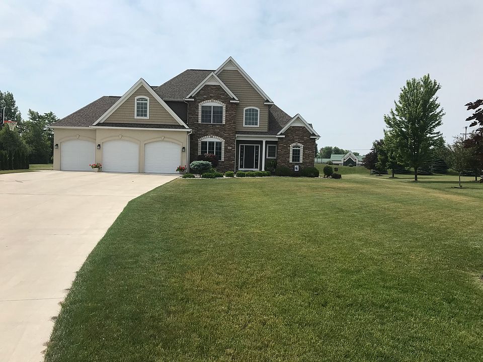 2nd image of 4061 Carmel Dr