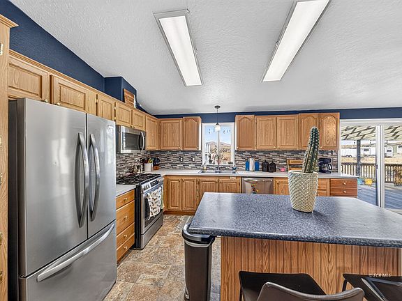 4th image of 125 Sage Lake Dr