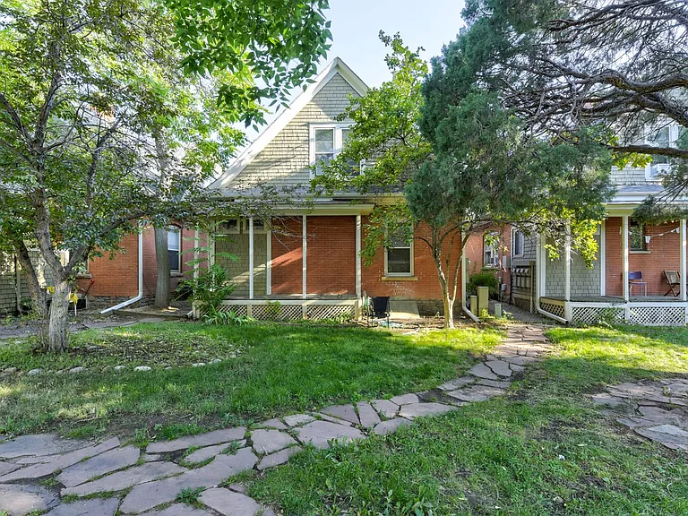 1620 Walnut St #2 — Photo 24