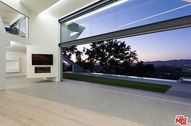 1st image of 7877 Mulholland Dr