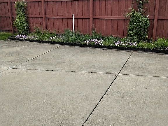 4th image of 11001 Sharon Dr