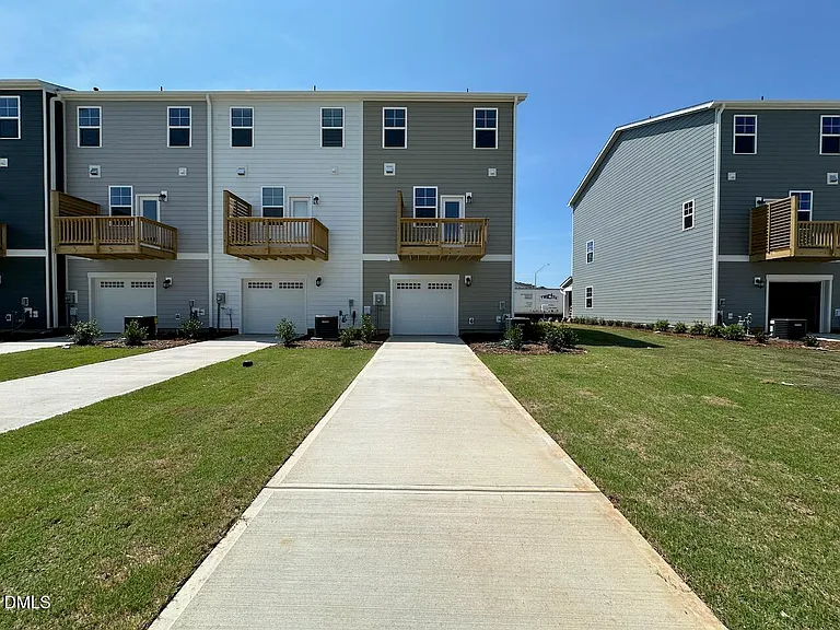 328 Carolina Springs Blvd — Photo 28