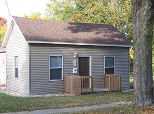 322 W Orange St, Greenville, MI 48838