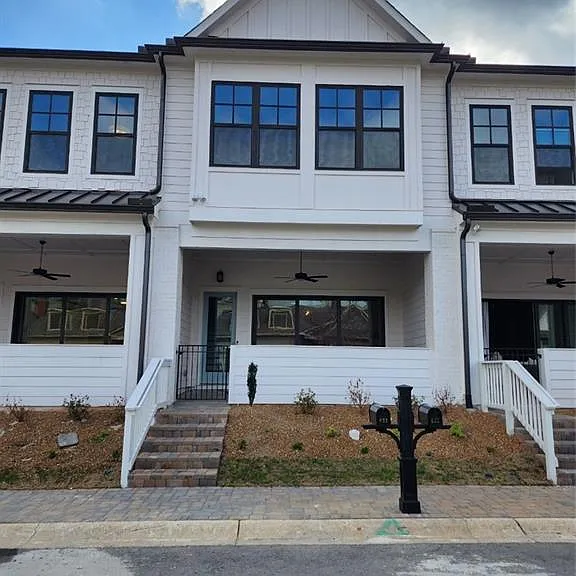 633 Stickley Oak Way — Photo 1