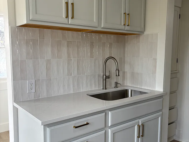 818 S 1100 E — Photo 3